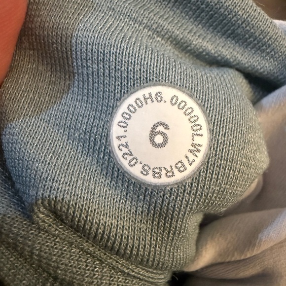 Lululemon Align Short 8” | Kaleidofloral Multi | Size 6 | Buttery Soft Nulu™ - Picture 8 of 8